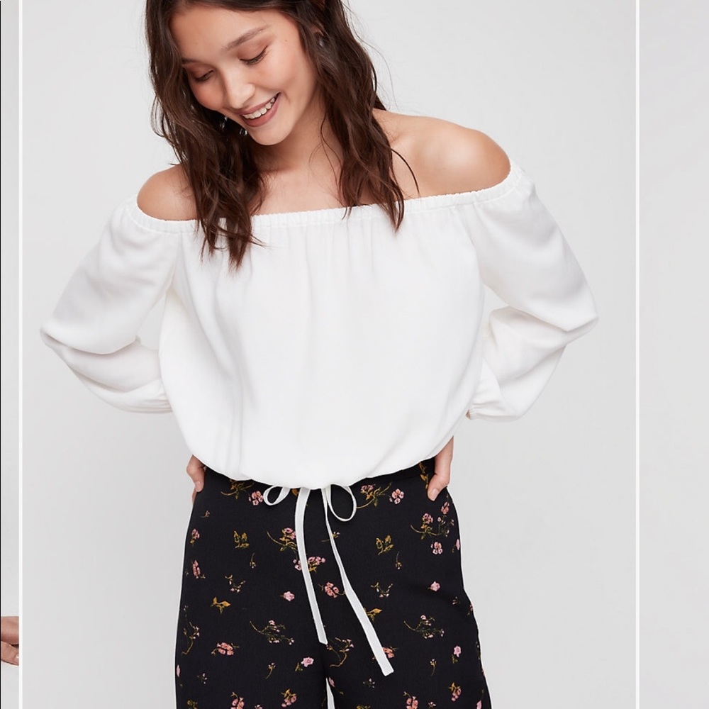 Aritzia / Wilfred Eleanora Blouse